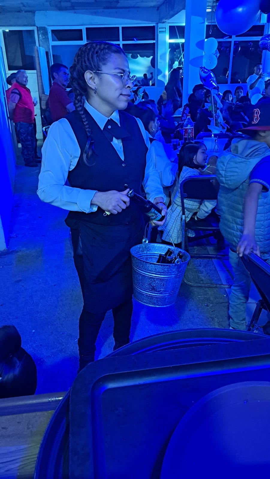 Servicio de Meseras Yali