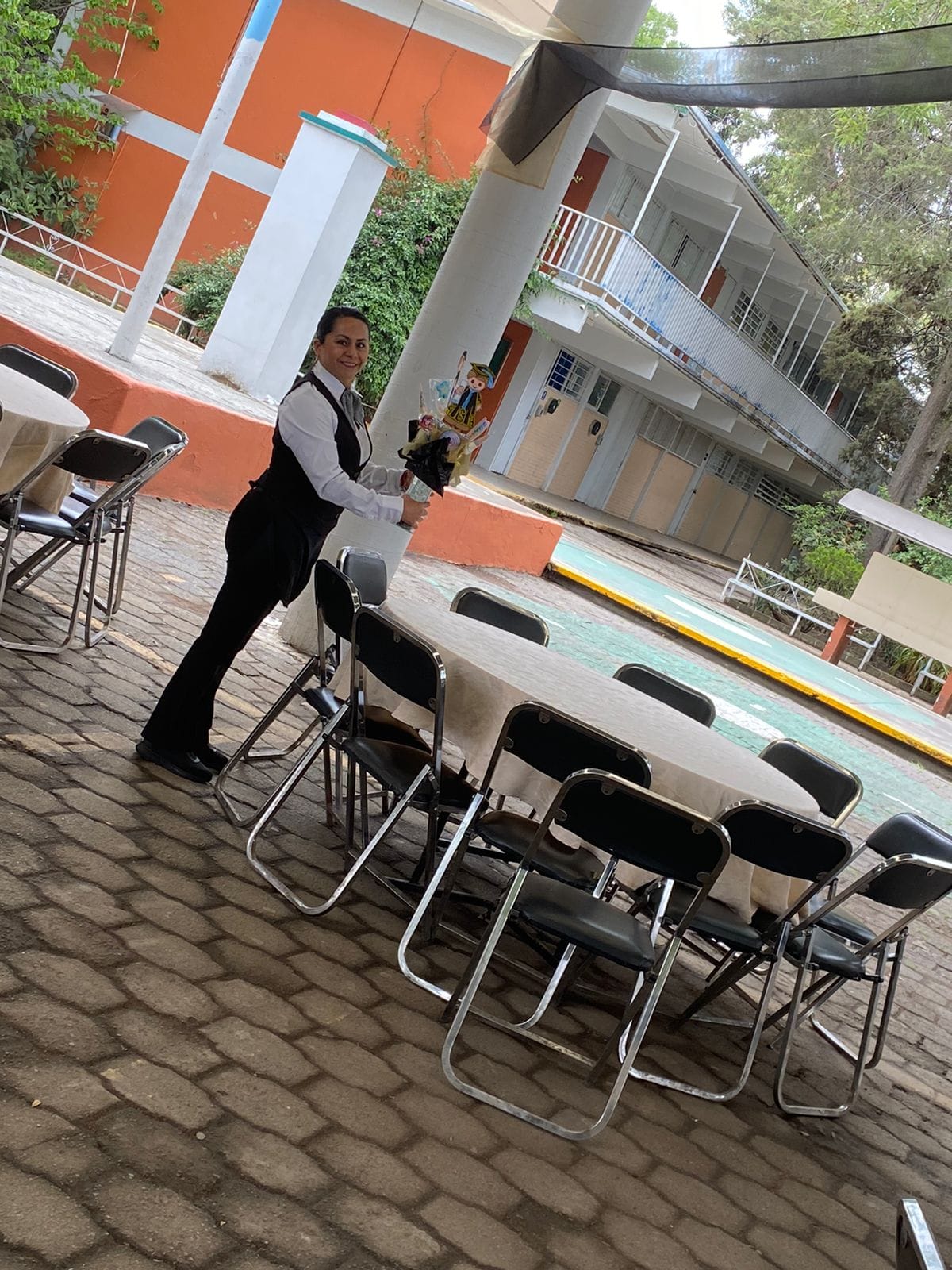 Servicio de Meseras Yali