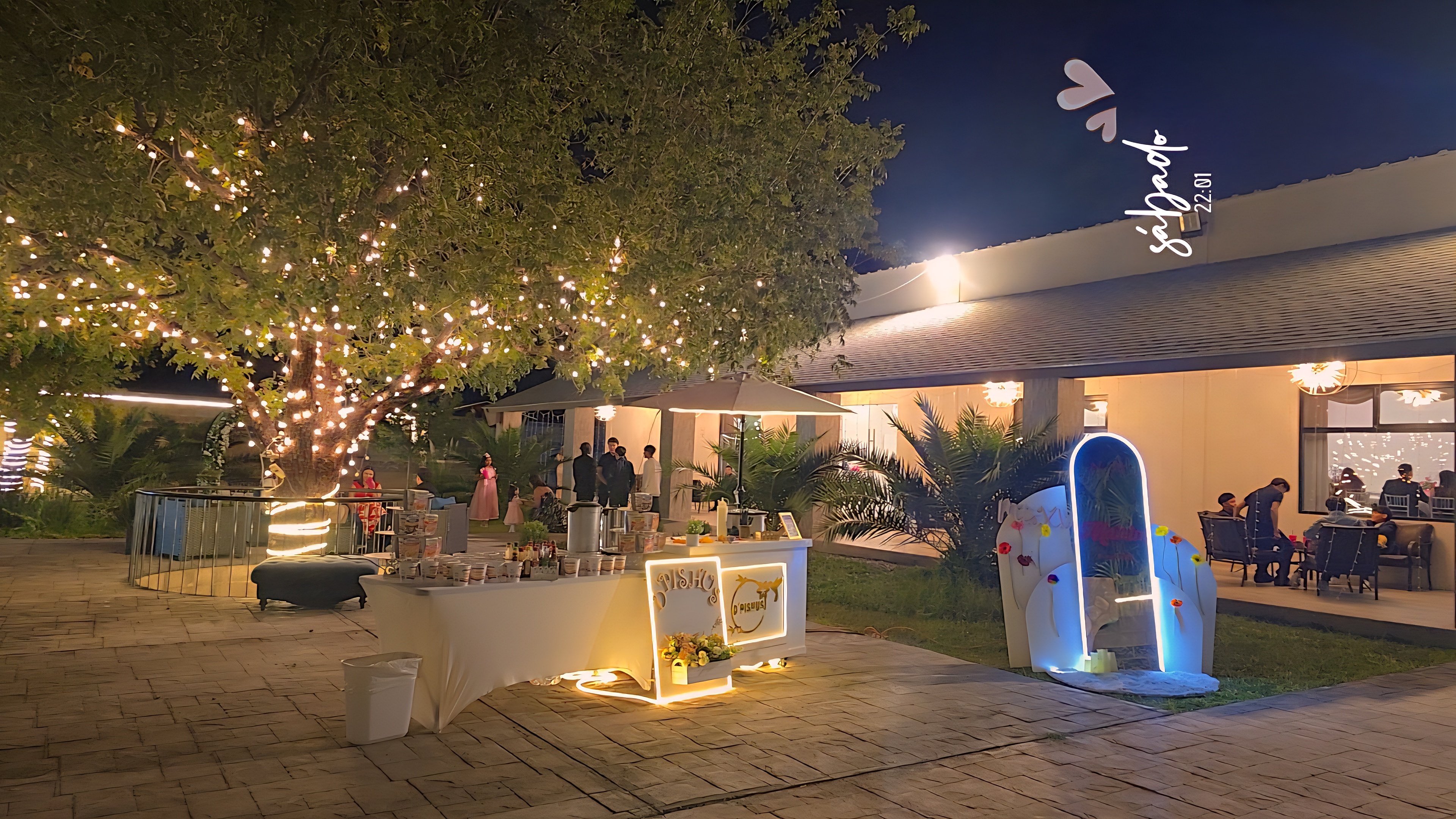 D'PISHUS SNACK BAR CUU 